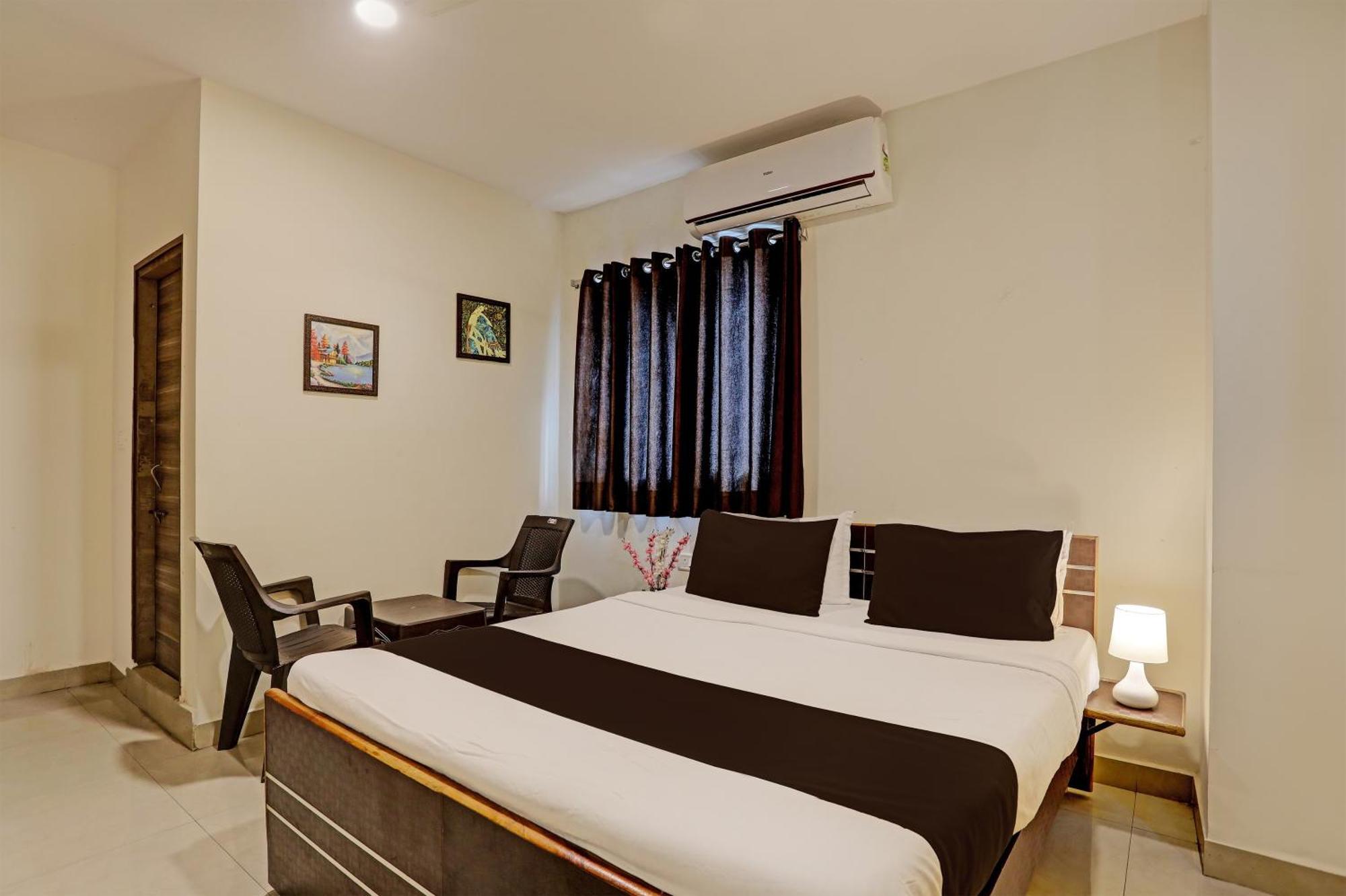 Capital O Saharsh Grand Near Shilparamam Hyderabad Exterior foto